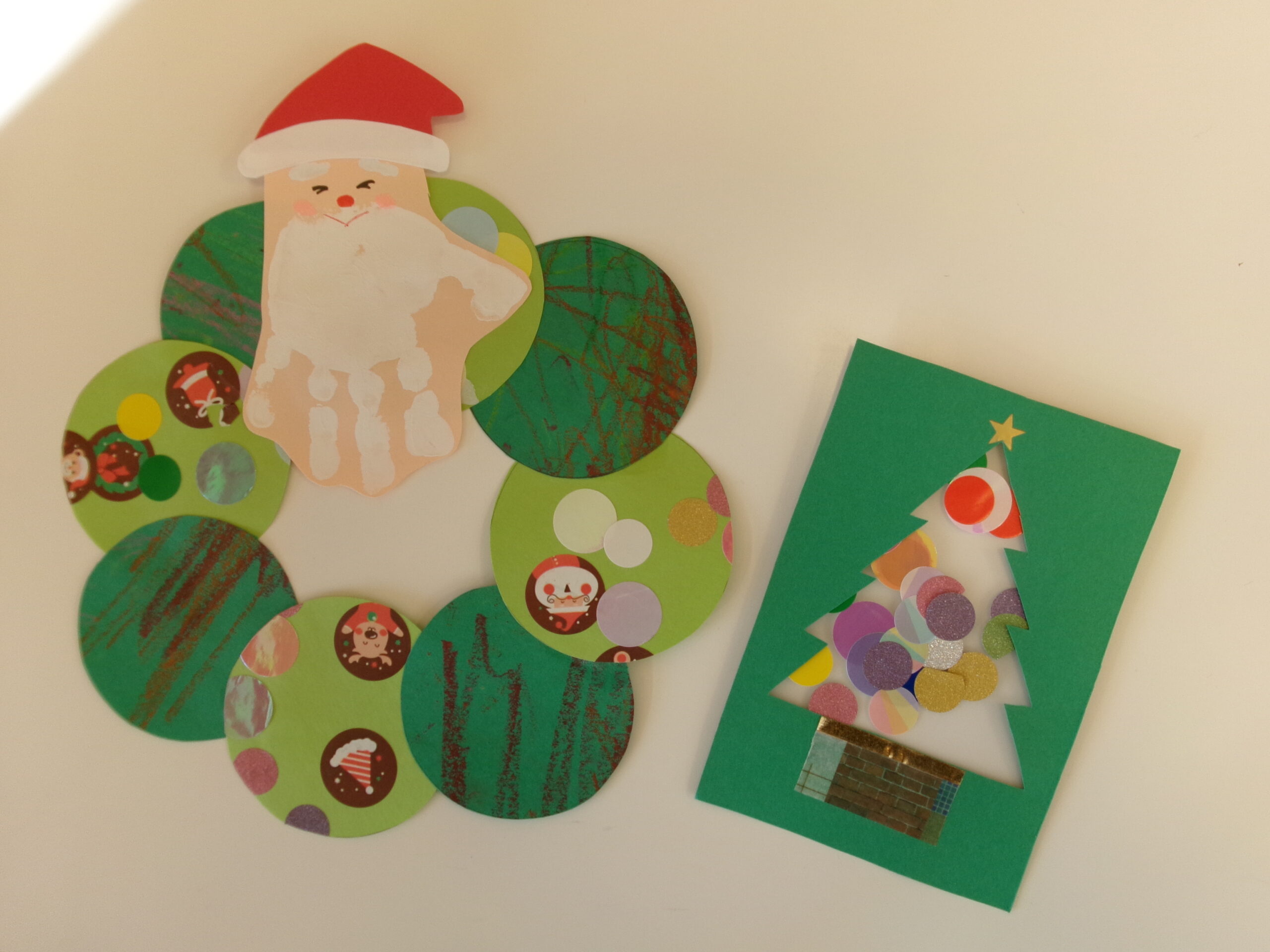 クリスマス制作 0歳」のアイデア 15 件クリスマス 制作, クリスマス製作 保育, クリスマス製作