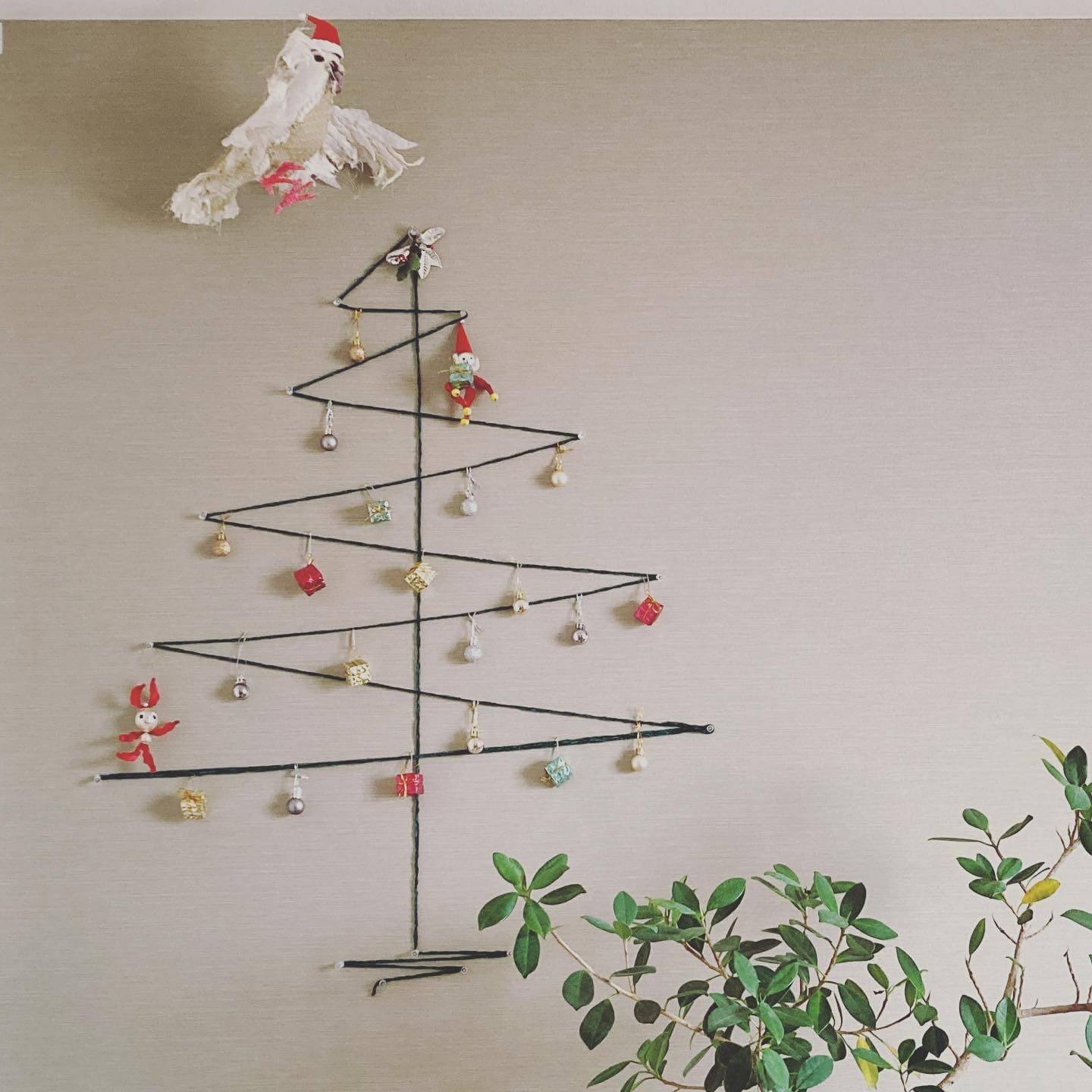 楽天市場在庫一掃1200円 クリスマスツリー タペストリー 壁掛け クリスマス ツリータペストリー 単品 ウォール 壁 飾り 自宅 店舗 幼稚園学校 スペース節約 省スペース 布 飾れる オーナメント ツリー 北欧 おしゃれ 100×150cm 75×150cm 150×200cm 送料無料: 大江ESHOP