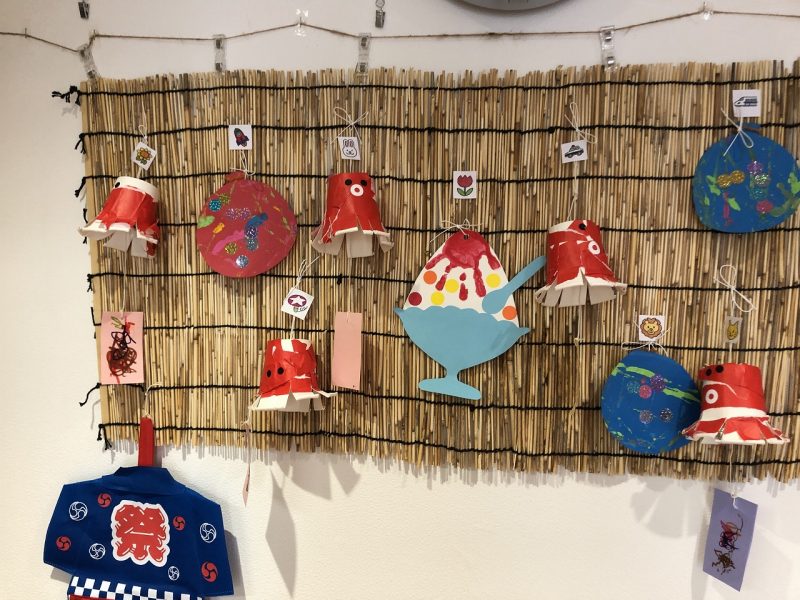 塗り絵無料 新しく2024年・3月のぬり絵カレンダーを追加しました高齢者用脳トレ・塗り絵無料ドングリマツリ認知症予防クイズ・レク