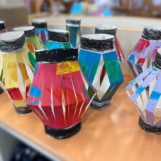 4歳児 7月～夏向け製作＆壁面アイディア5選！夏らしさ満載！保育士を応援する情報サイト 保育と暮らしをすこやかに ほいくらし