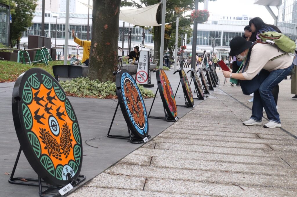 開催履歴・大阪・池田「第9回 マンホールサミット in 池田 ～事始めのまち池田から発信！～」・会場：池田市立五月山体育館、池田城跡公園ぷらり歴史路