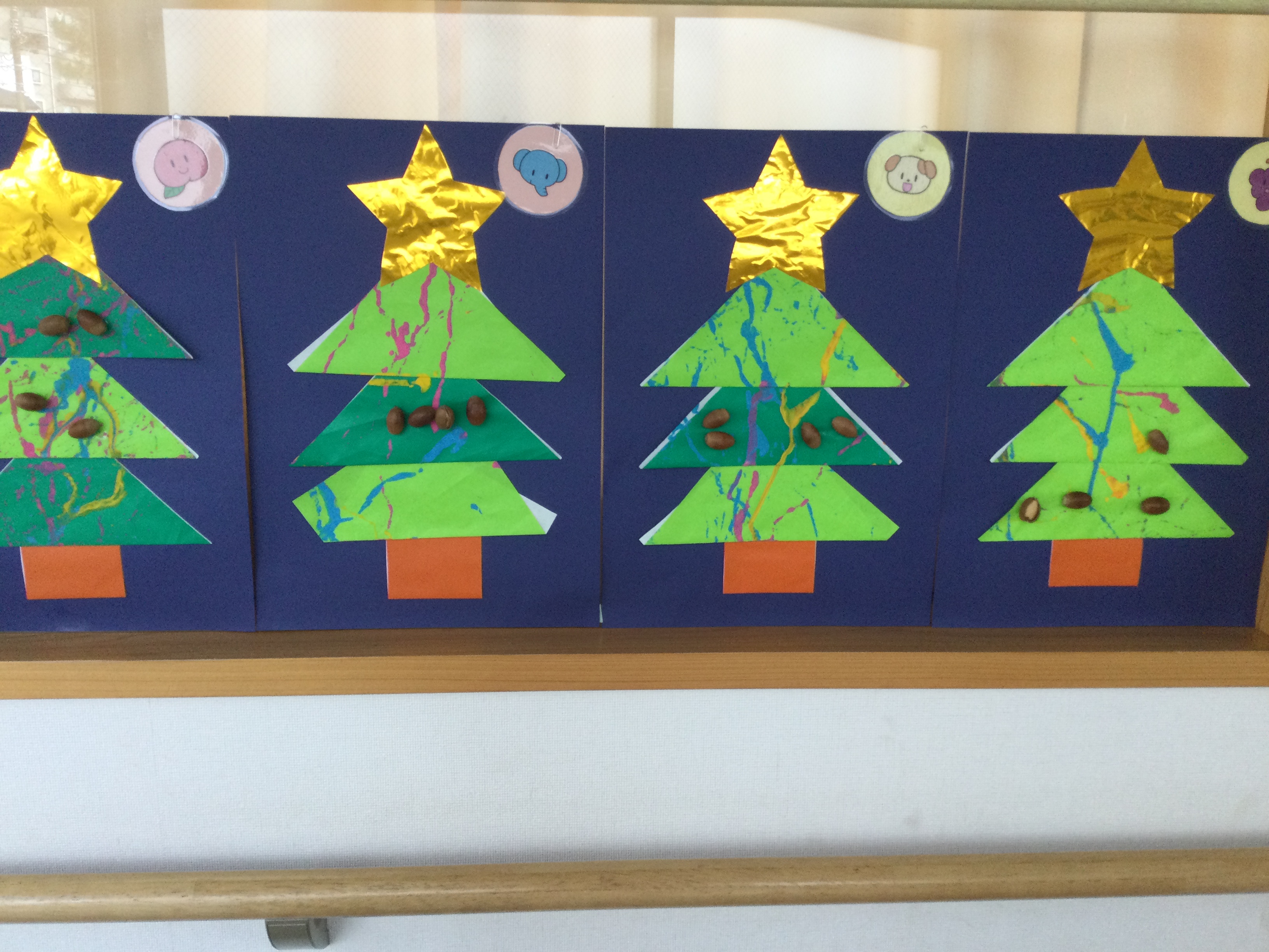 クリスマス製作 ２歳児クラス・年少クラスサポートキッズ 新着情報大阪YMCAサポートキッズ