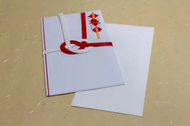 七五三・お宮参り 初穂料ガイド！金額相場・のし袋の書き方・マナーまでやさしく解説│ 着物ライフスタイル着物ライフスタイル