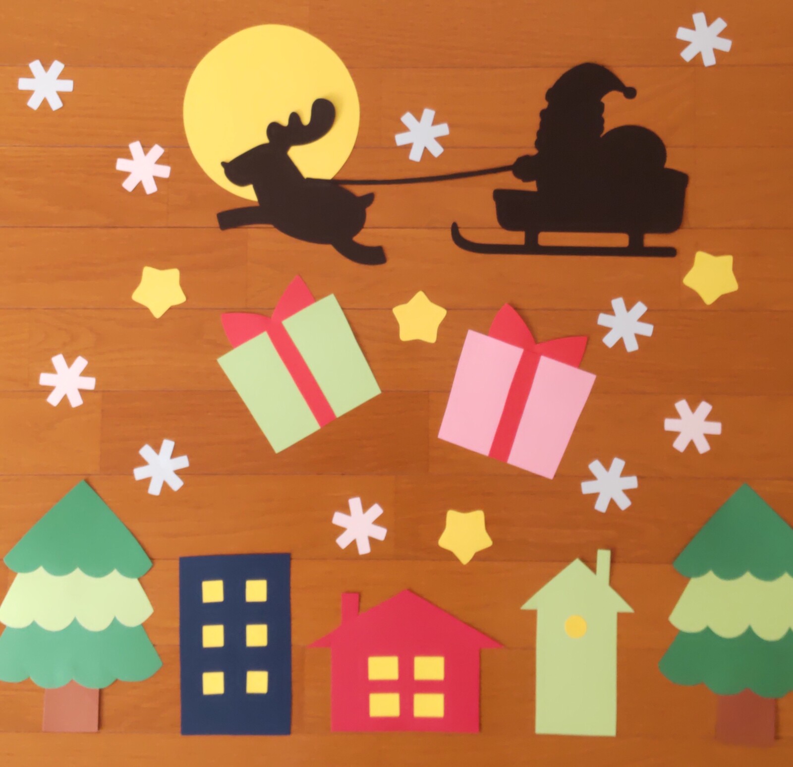 クリスマス クリスマス壁面 クリスマス準備 クリスマス飾り 型紙 トナカイ サンタ サンタさん サンタとトナカイ サンタとトナカイ飾りtraineauperenoelsantaclausperenoel 施設 託児ルーム 託児所