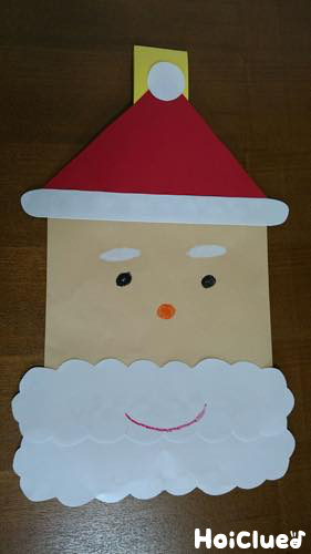 サンタクロースの製作アイデア12選！折り紙や壁面・オーナメントまで保育士・幼稚園教諭のための情報メディア ほいくis ほいくいず