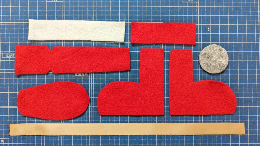 フェルトのクリスマスのおもちゃは手作りのサンタ クロース ブーツします。の写真素材・画像素材 Image 38884051