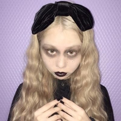 ハロウィンメイクは病みメイクがトレンド!おすすめカラコンとメイク紹介♪モアコンタクト モアコン 公式カラコン通販