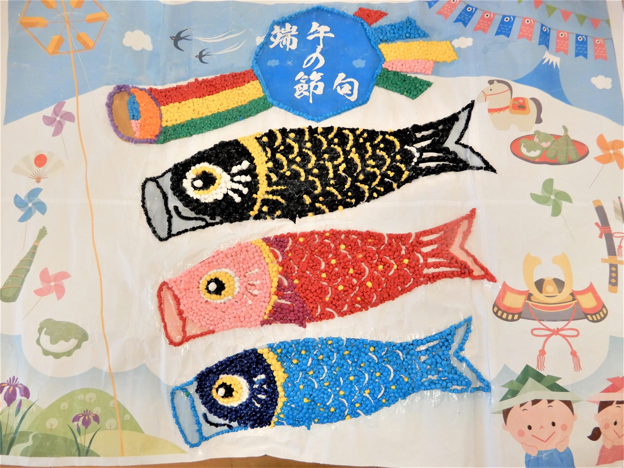 高齢者と一緒に作る春の「鯉のぼり」の壁面飾り 5月 型紙付き認知症ケアの現場から 19 明日の介護をもっと楽しく 介護のみらいラボ 公式