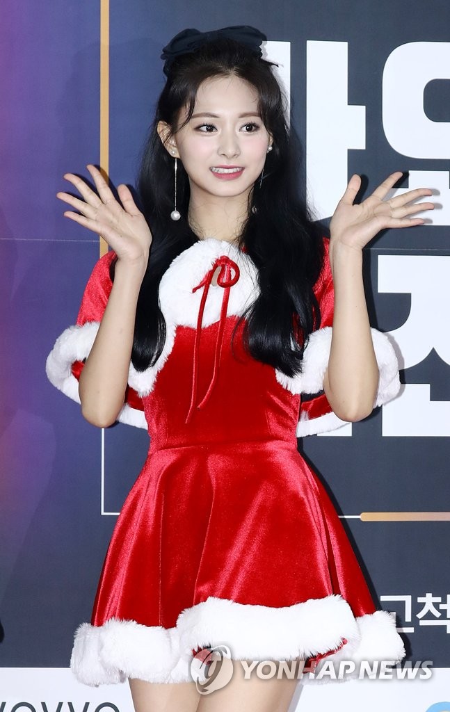 クリスマスサンタいろんなポーズ zip:ai cs ,jpg,png ：イラスト無料