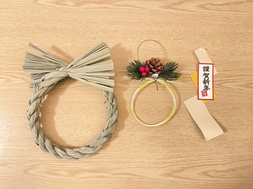 手作り『正月飾り』で迎える新年！ １００均材料を切って貼るだけ『しめ縄リース』の作り方 – GLUGLU グルグルby grape