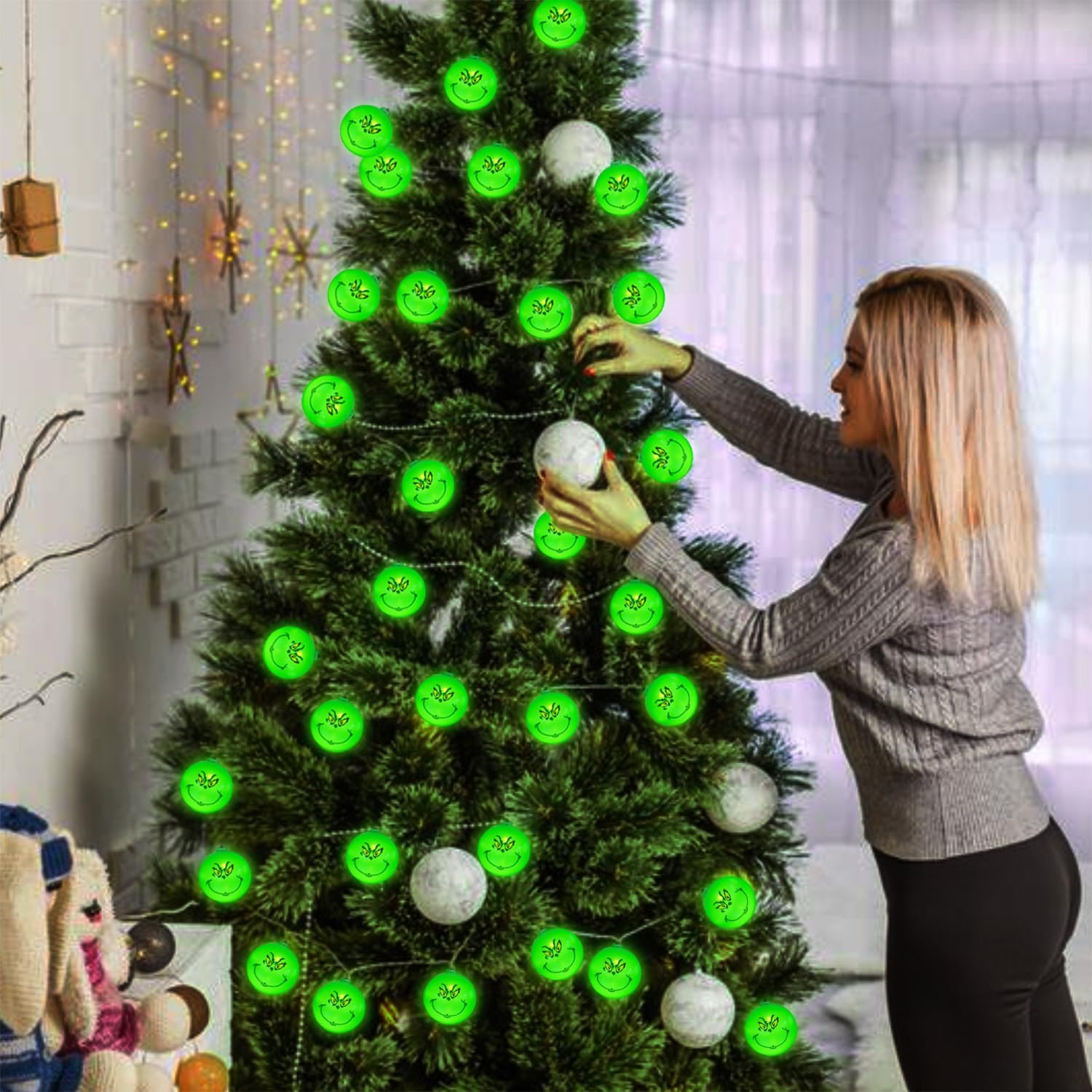 Quntis ソーラークリスマスツリーライト ¨C 1対4セット 屋外庭園＆芝生装飾 ホリデーランドスケープ装飾用