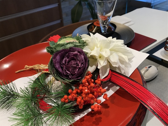 2024年版 プロが教える簡単お正月テーブルコーディネート。和×洋で華やかに