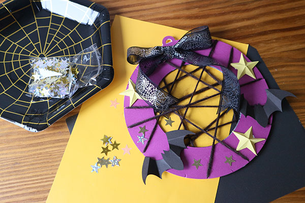 画用紙のキャラクター帽子DIYでハロウィンの仮装を♪クリスマスや劇の衣装にもぴったり！ディズニーからサンリオまで色んな帽子の簡単な作り方♪ハロウィン に手作りコスチュームで仮装をしよう⑨