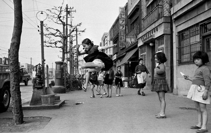 明治・大正・昭和時代に普通だった危険すぎる遊び9選