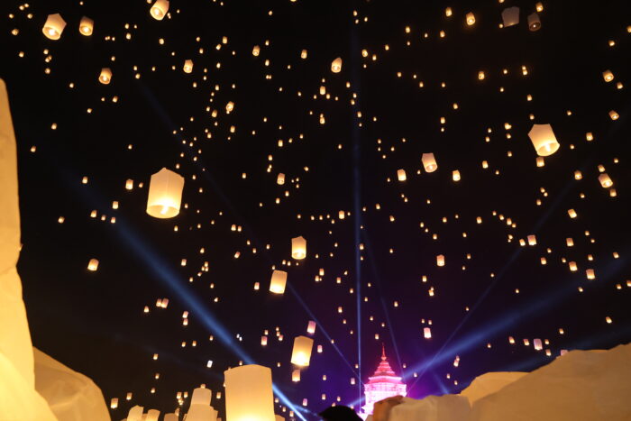 チェンマイ2025 ラプンツェルのモデルとなったランタン祭り「コムローイ祭り」はいつ？行き方は？ タイふらたび