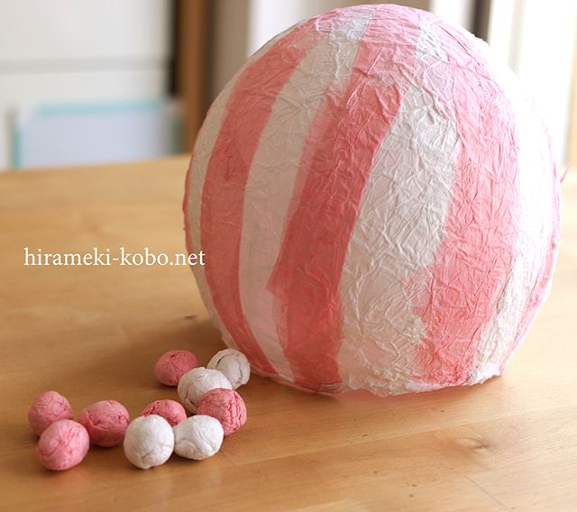 カスタマイズ可能な安い中国DIY白手作りペーパーランタンラウンド形状