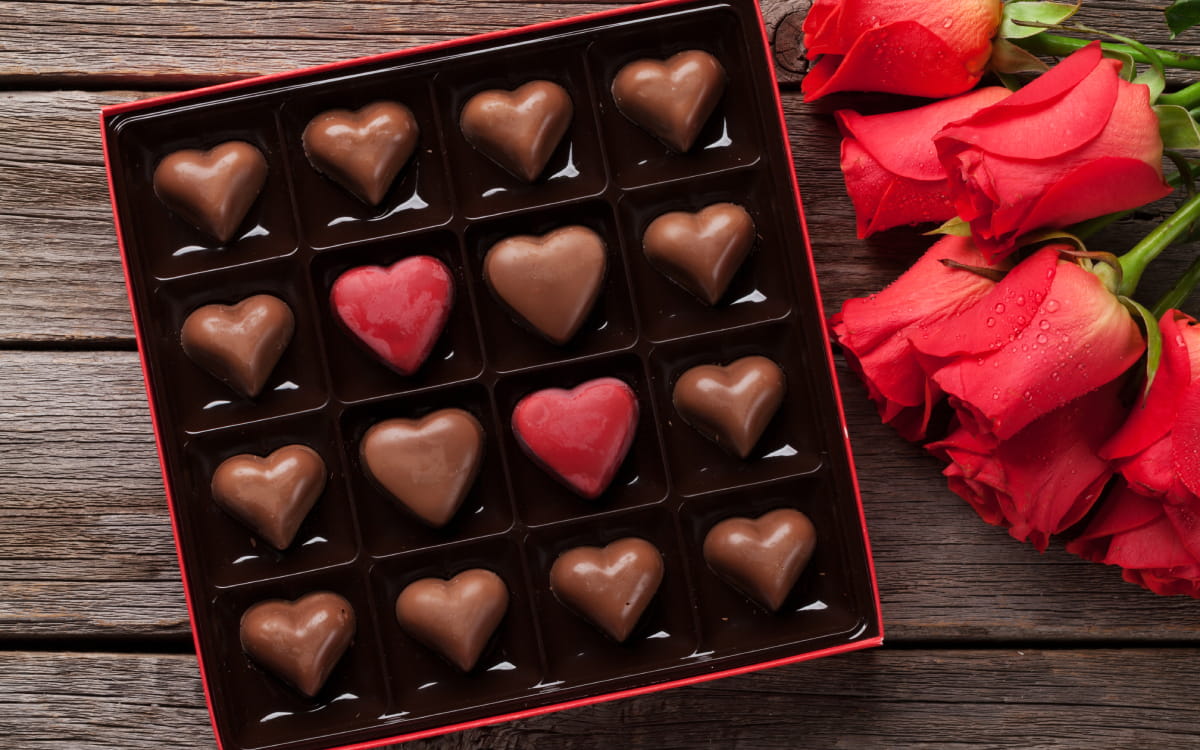 バレンタインカードテンプレート「カップル」ダウンロードかわいい無料ポストカードテンプレート はがき絵箱