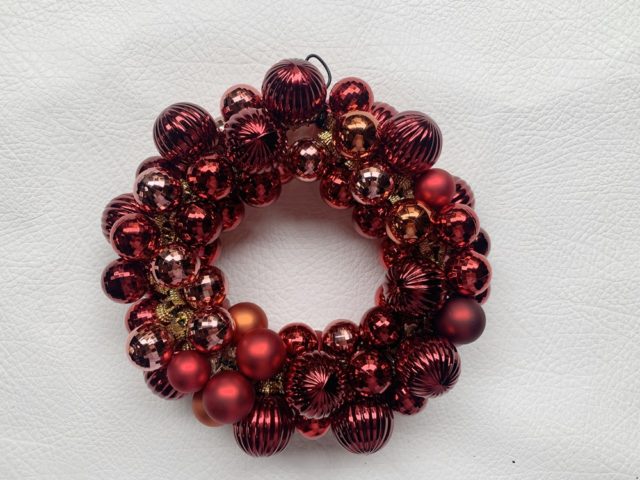 第32回 まん丸がかわいいクリスマスボール 北欧フラワーデザイン協会・ヘンティネン・クミさんのフィンランド花通信大塚製薬のエルシリーズ 大塚製薬