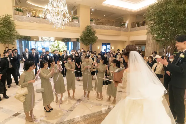 結婚式演出80選 最新版 定番からトレンド、ゲスト参加型、人気の挙式演出から披露宴演出まで♡ -DRESSY 公式 ウェディングドレス・ファッション・エンタメニュース