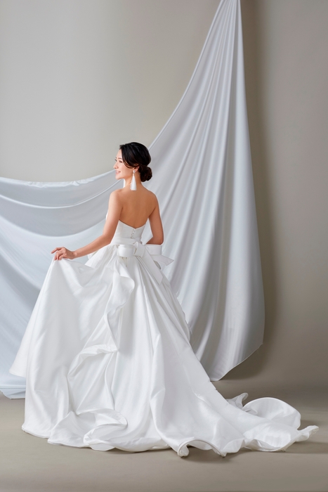 2023年2月 クリスタルチャペル 体験写真＆レポート080卒花CollectionHISウェディング「アバンティ＆オアシス」