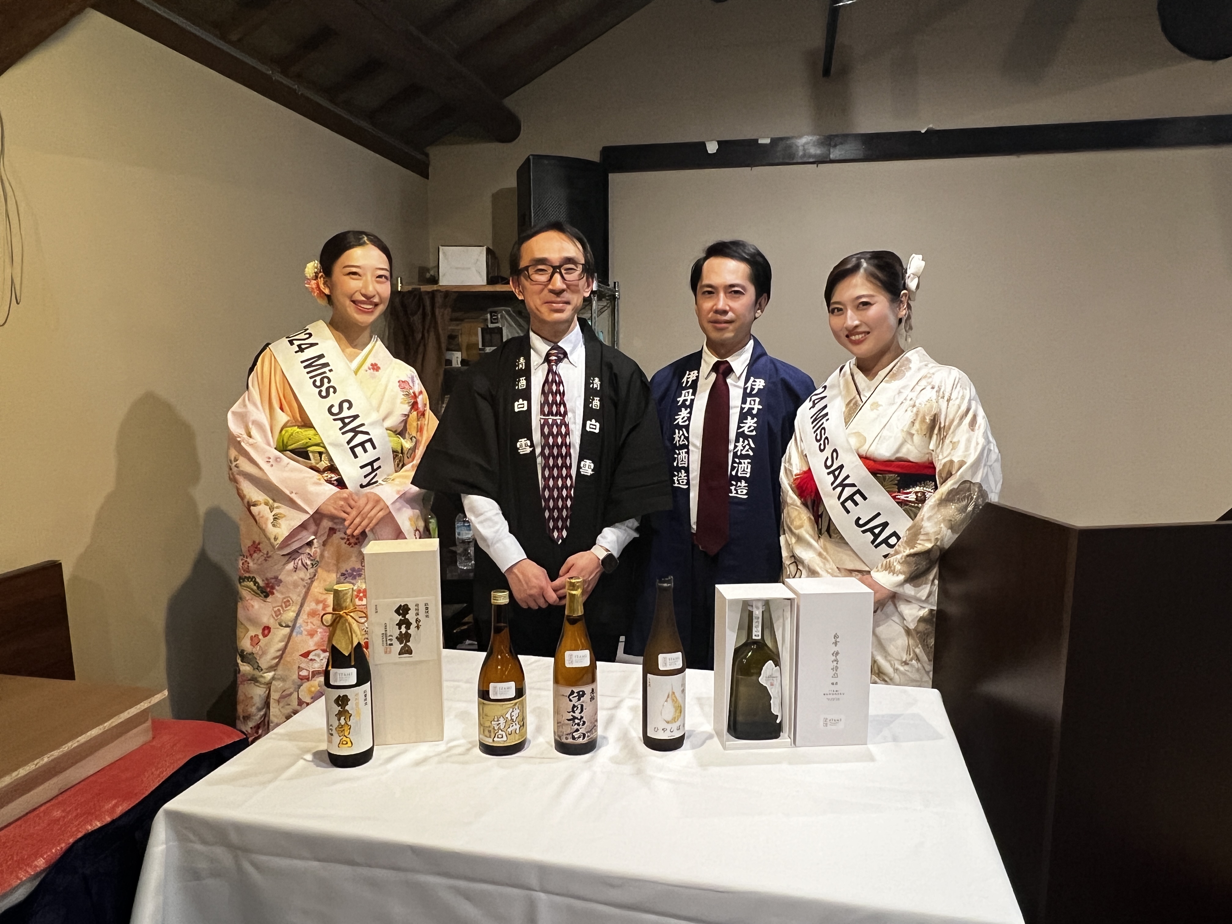 清酒発祥の地、伊丹市の「酒蔵通り」で 酒蔵見学と美酒に酔いしれてLocalprime 兵庫県のとっておきの体験を