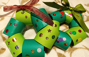 トイレットペーパーの芯で簡単に！サンタさんのオーナメントの作り方♪ほいくびより