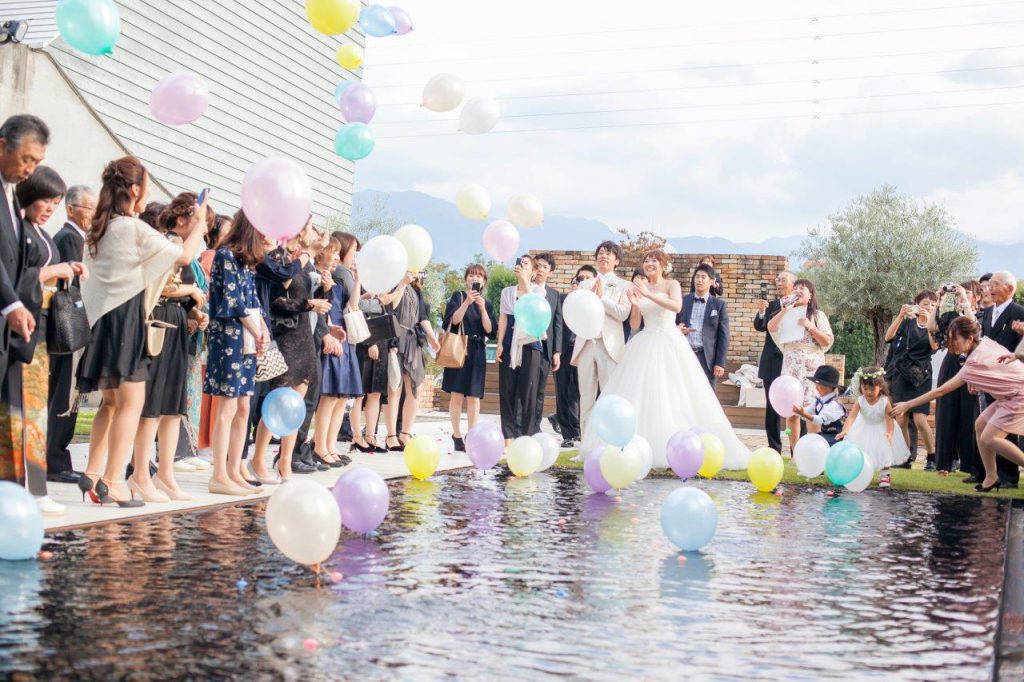 披露宴ではゲストと楽しみたい！参加型の演出アイデア♪美花嫁図鑑 farny ファーニー お洒落で可愛い花嫁レポが満載！byプラコレ