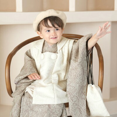 3歳の七五三にぴったりの着物は？必要なものをチェックしようこども写真館スタジオアリス写真スタジオ・フォトスタジオ