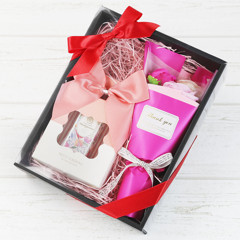 関係性別 中学生の女の子がもらって嬉しい誕生日プレゼント50選彼氏・友達・親からPsyPre