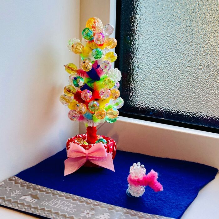 簡単 キラキラモール✨クリスマスリースの作り方🎅 全部100均🌲 ねじるだけ！DIY How to make a Christmaswreath. - YouTube