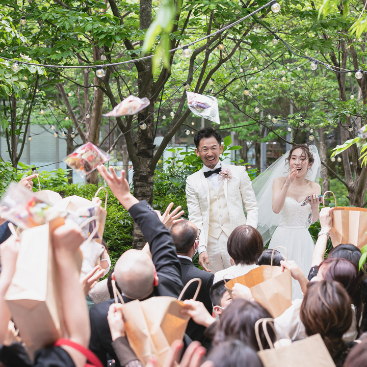 結婚式 男性ゲストブーケトス代わり景品TikTok