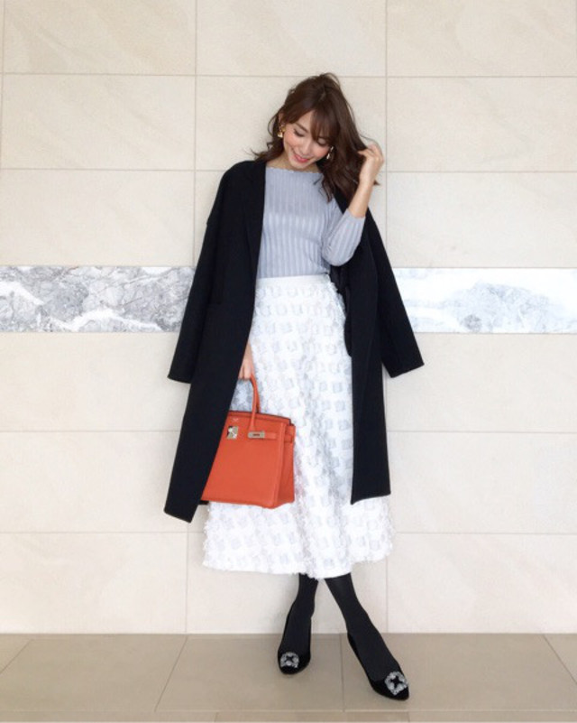 毎日コーデ キレイ色のダウンであったか可愛く♡デニムパンツ合わせの初詣コーデファッションメディア - andGIRLアンドガール