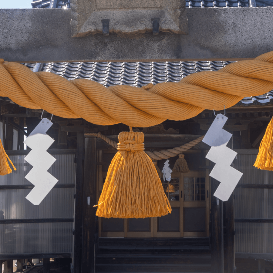 正月飾りの玄関ドアへの付け方！いつまで飾る？玄関に飾る位置はここ！晴れた海