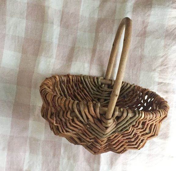 100均の材料を活用したリングピローの作り方を紹介します結婚式DIYアイディア費用節約