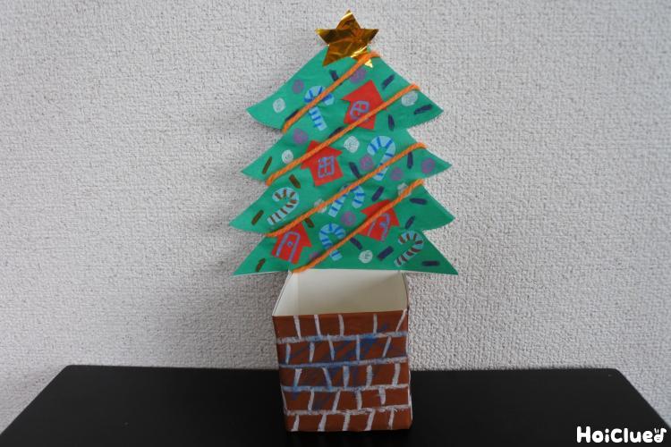 工作あそび 牛乳パックの簡単ペタペタ「クリスマスリース」絵本ナビスタイル