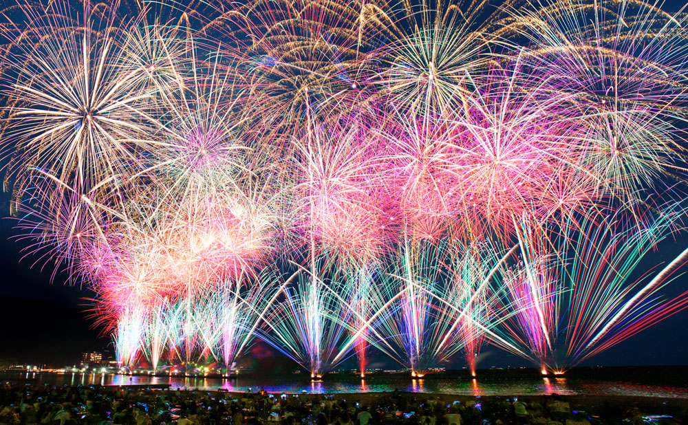 2025年9月27日 土 大洗海上花火大会2025 〜千櫓祭 せんやぐらさい 〜開催決定！航空自衛隊「ブルーインパルス」の展示飛行が決定！超早割引券が販売開始