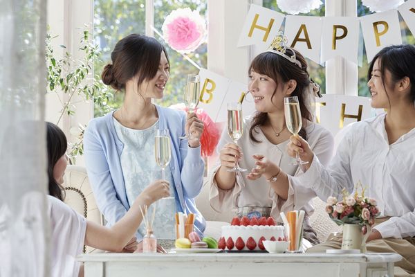 2025年最新 誕生日のサプライズ28選！友達・彼氏別アイデア集 高校生なうスタディサプリ進路 高校生に関するニュースを配信