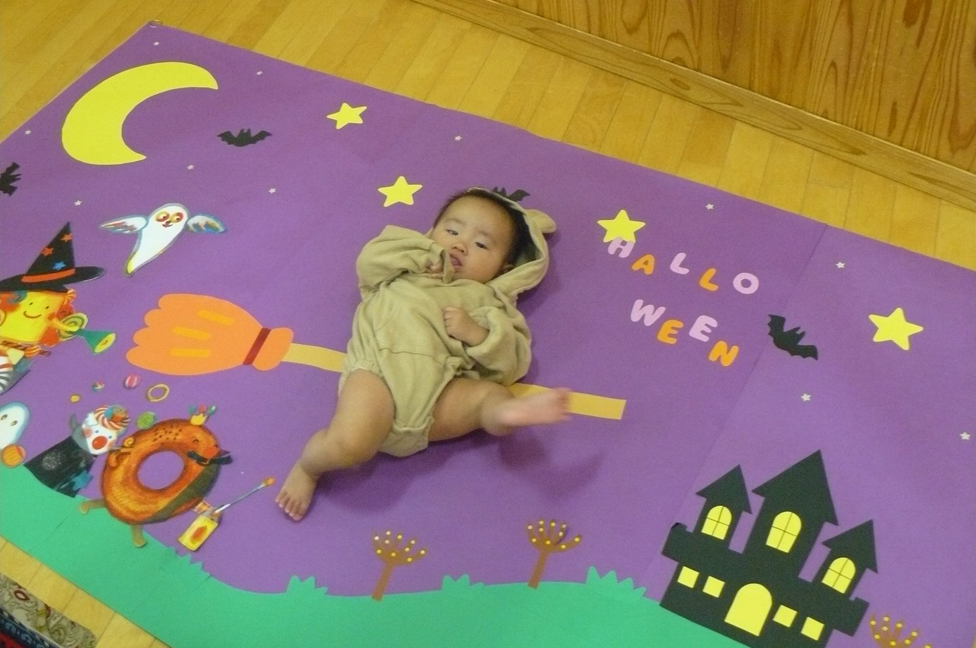 寝相アート 秋 紅葉・お月見・ハロウィンも！簡単に真似できるアイデア集kosodate LIFE 子育てライフ