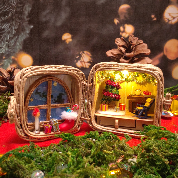 壁掛け ツリー LEDライト付き 乾電池式 光る クリスマス オーナメント オブジェ 飾り 可愛い ギフト芝生のことならバロネスダイレクト