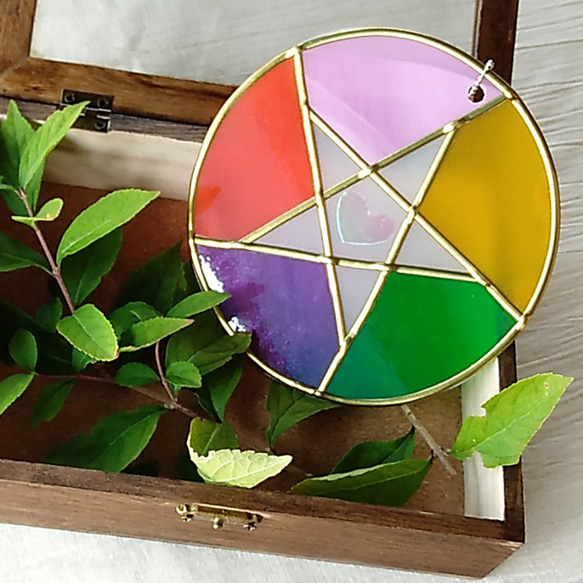 シュクラメンのクリスマスツリー生徒さん作品Weblog,ランプ,ステンド教室,ステンドグラス,ガラス工芸,グラスアートステンドグラスアートプレイス