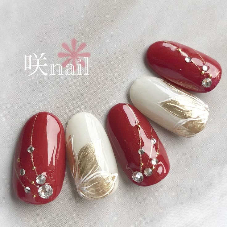 冬 お正月 クリスマス ハンド ラメ - YUKIのネイルデザイン No.6906579 ネイルブック