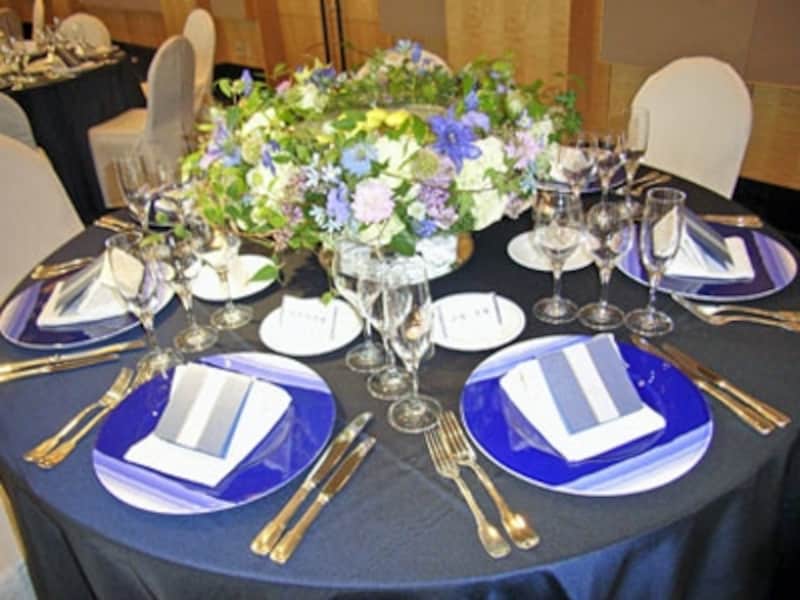 花以外もステキ。テーブルコーディネイトの結婚式アイデア集