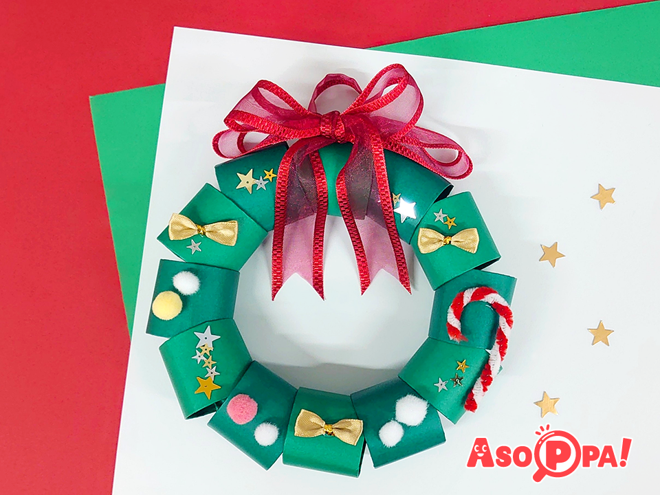 作例 布ボールの手作りクリスマスリース。保育園でおすすめの飾り保育士・幼稚園教諭のための情報メディア ほいくis ほいくいず