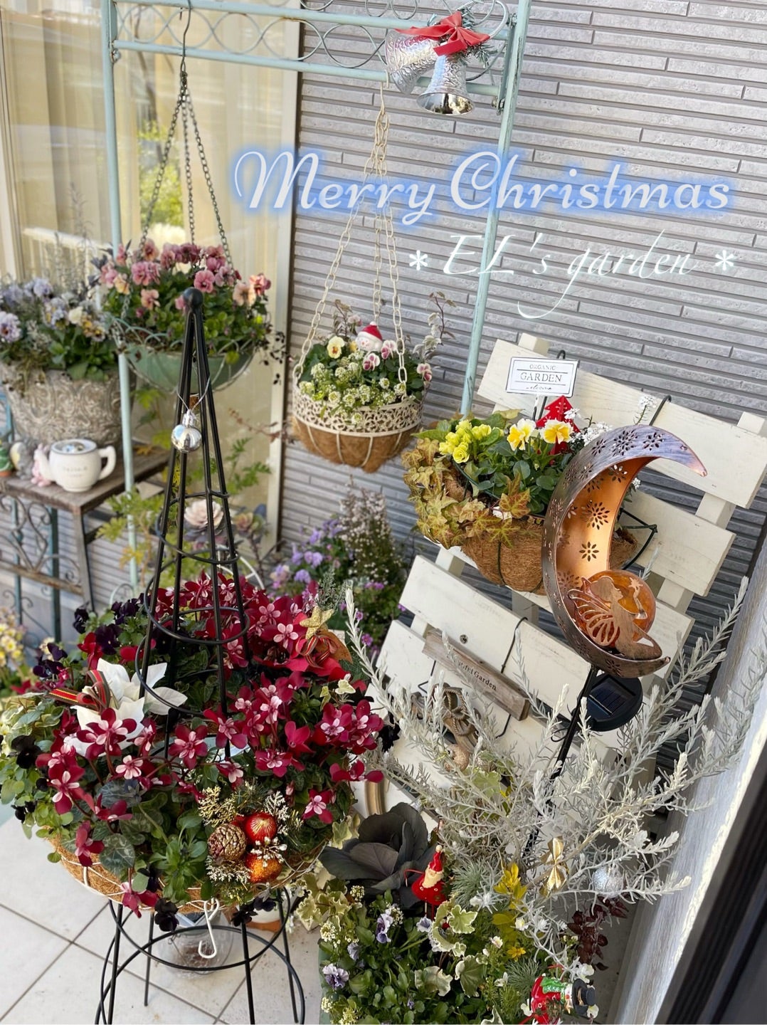 ダイソークリスマスグッズ2024年最新版！今年はメルヘンな飾りや置物がかわいすぎる♪ - macaroni