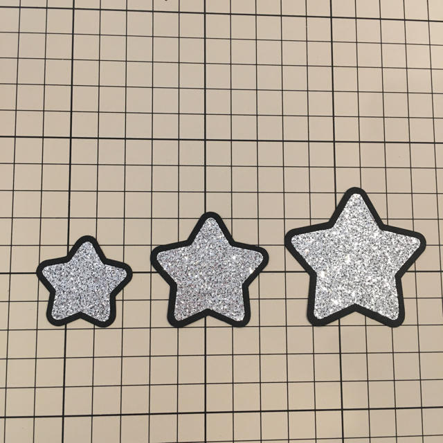 切り文字セット星波1文字のサイズ：S 80×80mm素材：ホログラムシート・蛍光シート - もじパラ公式通販ショップコンサート応援 うちわ文字シール専門店