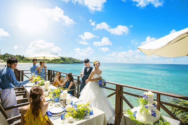 沖縄 結婚式で人気のリゾートホテルを紹介！予約前の準備や注意点、手配方法は？ニュース│沖縄の結婚式・挙式・リゾート ウェディングは アールイズ・ウエディング