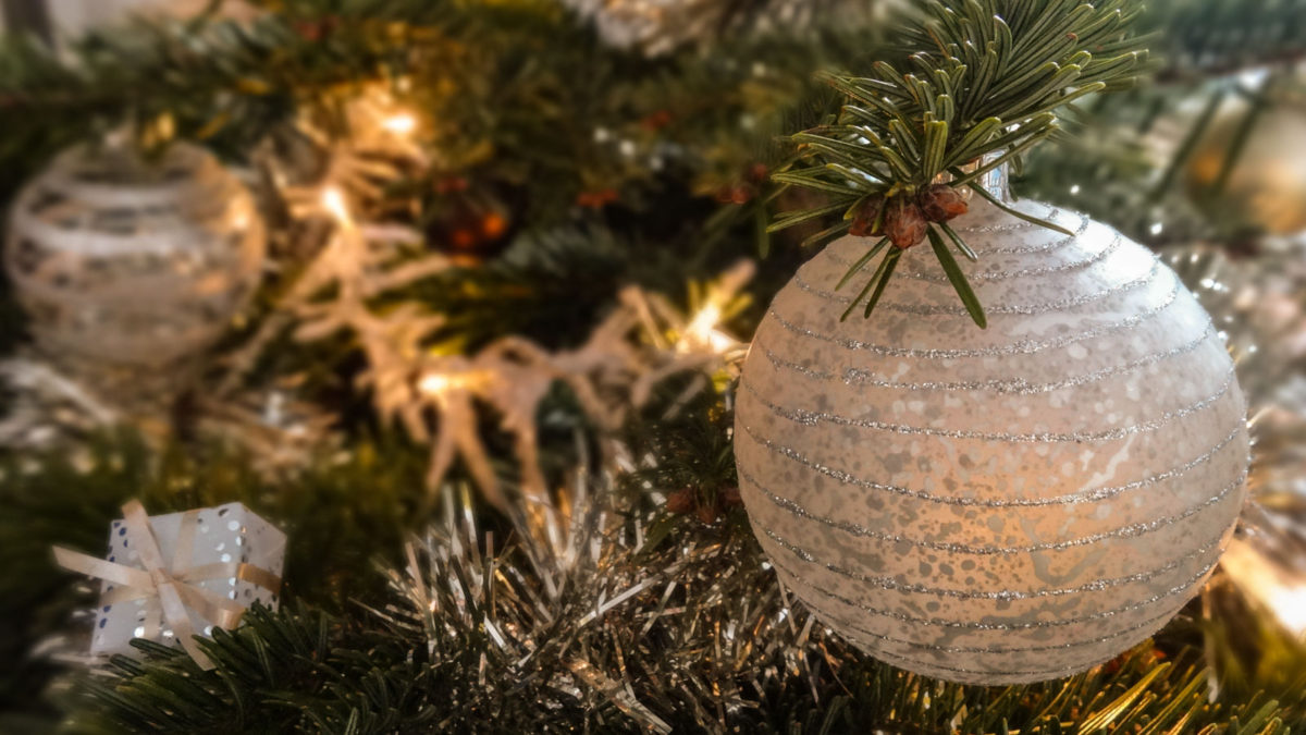 手作りツリーネイルの作り方とデザイン初心者向けジェルネイル