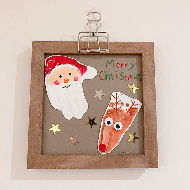 毎年ご参加頂いている方もいるほど‼️ 大好評の手形足形アート🙌 ⁡ 今回のテーマは やっぱりクリスマス🎄🧑‍🎄 ⁡ 2024年クリスマスの素敵な思い出や 成長の記録にいかがですか？☺️ ⁡ 12 4 水11:00-12:00 参加費1,800円〜 ⁡ すぐに満席になってしまうのでご予約はお