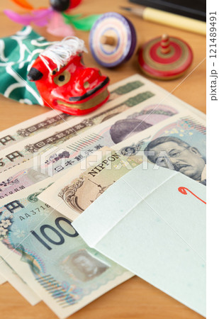 お年玉の入れ方・ポチ袋の書き方マナー、お札の折り方や向きって？暮らしの歳時記All About