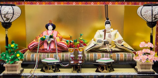 雛人形の飾り方 『さて、おひなさまを飾りましょう』